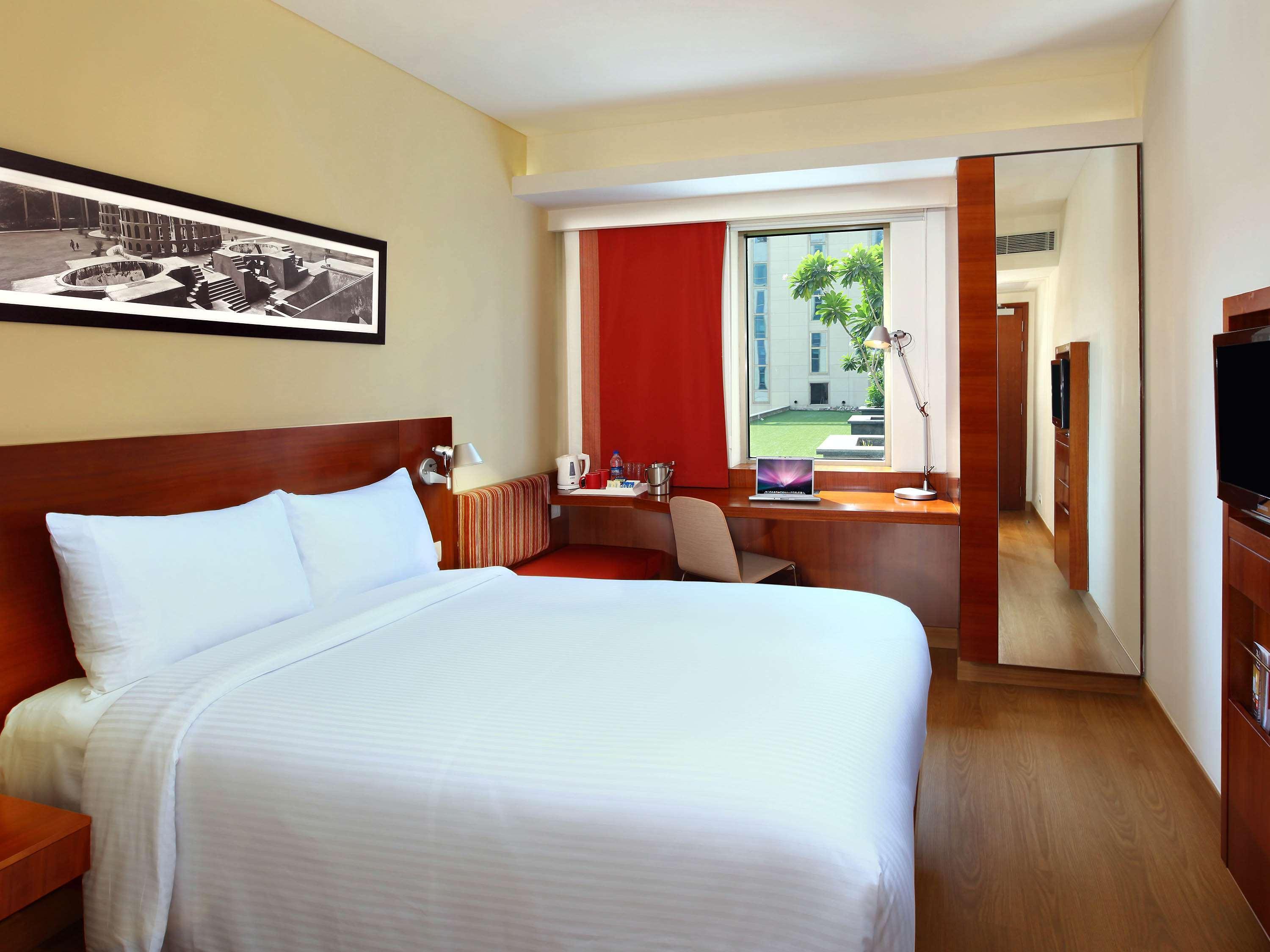 Ibis Chennai City Centre - An Accor Brand Exterior photo